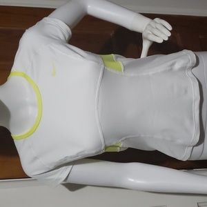 Nike Dry-Fit Womens Size Small Tennis Shirt